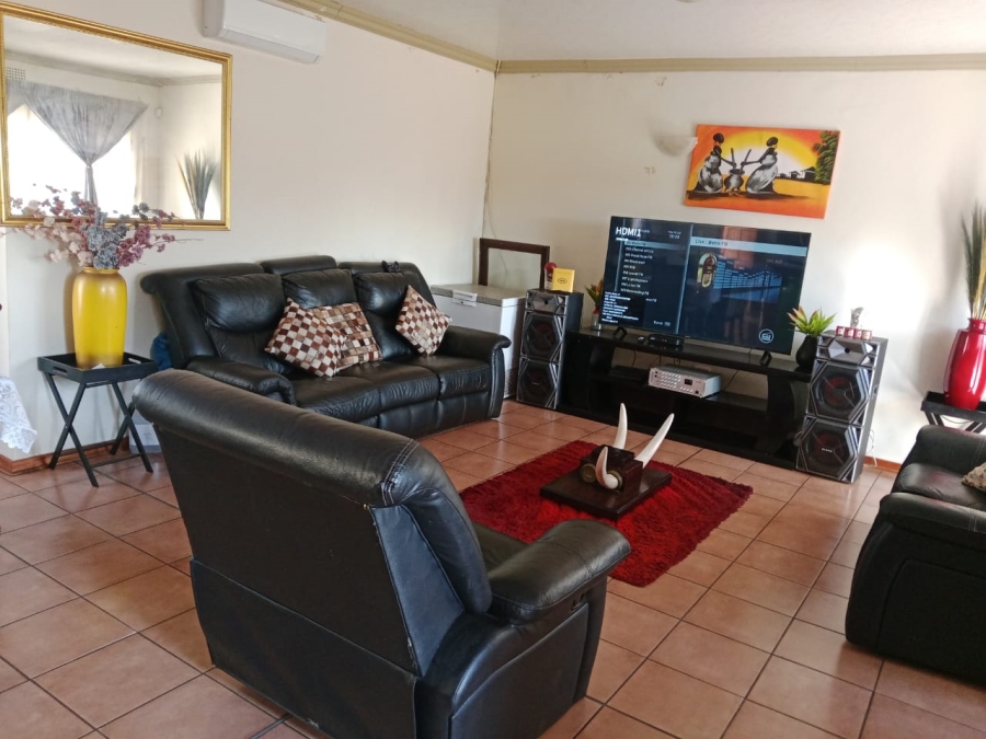 3 Bedroom Property for Sale in Kuruman Northern Cape